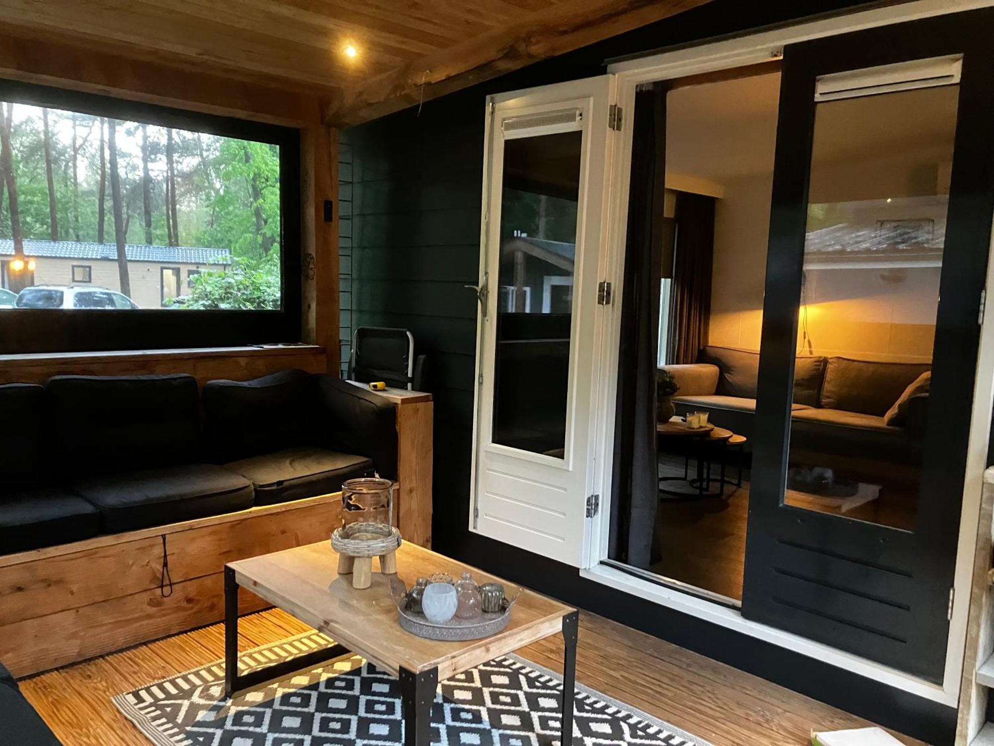 Chalet Bosrijk Midden In De Natuur-Eten&Drinken-Activiteiten-Ontspanning-En Nog Veel Meer Hoenderloo Esterno foto